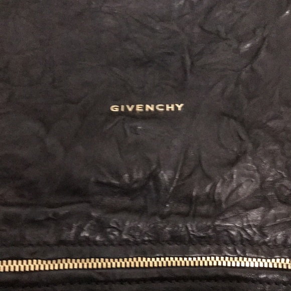 SOLD-Givenchy lrg Pandora in crinkled lamb leather - Picture 4 of 14